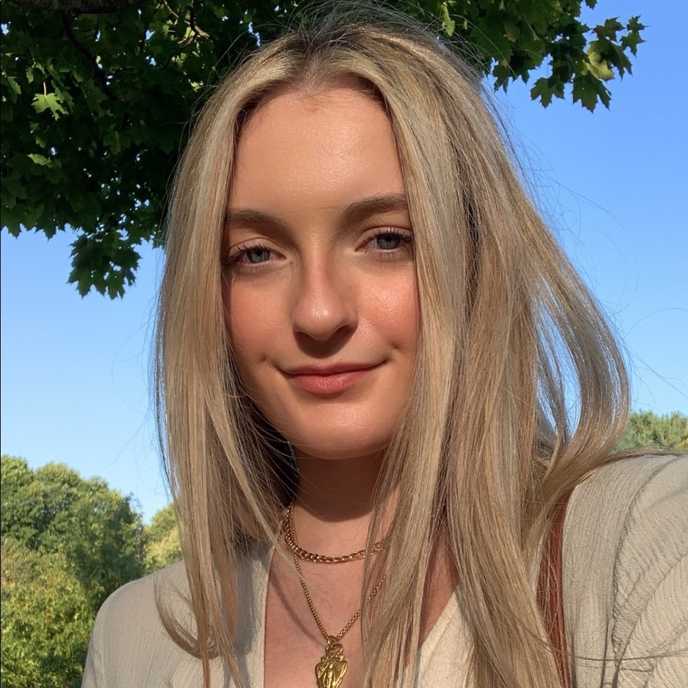 Meet your Posher, Nicole